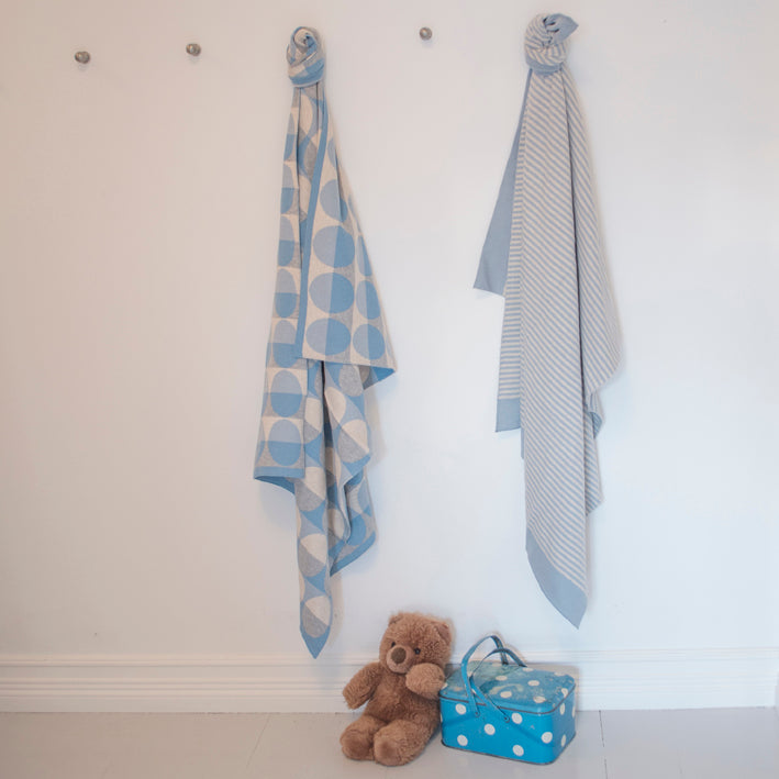 Funky Doris Babydecke, gestreift - Der karierte Hund®